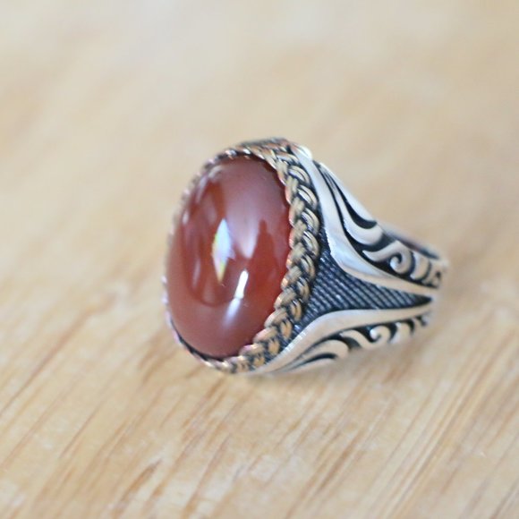 925 Sterling Silver Men's Ring with Red Agate Stone - Picture 5 of 14